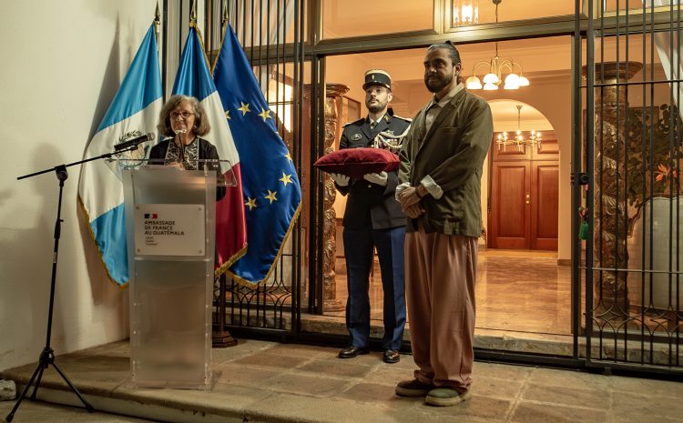  ¡Orgullo Guatemalteco! Jayro Bustamante y la Orden Francesa
