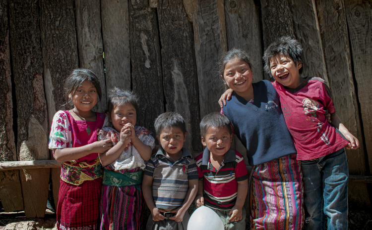  MAX y Fundación Puente recaudan Q150,000 para combatir la desnutrición infantil en Guatemala