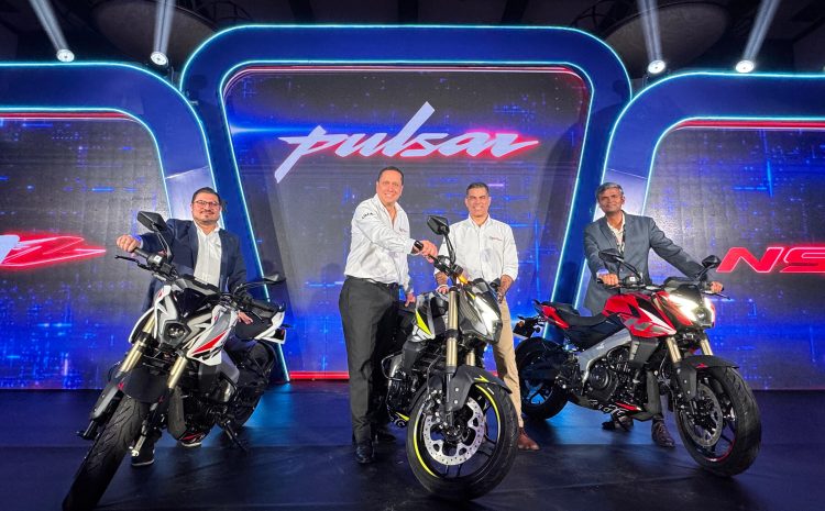  Grupo UMA celebra con entusiasmo el lanzamiento de la Pulsar NS400Z la nueva reina de velocidad en Centroamérica