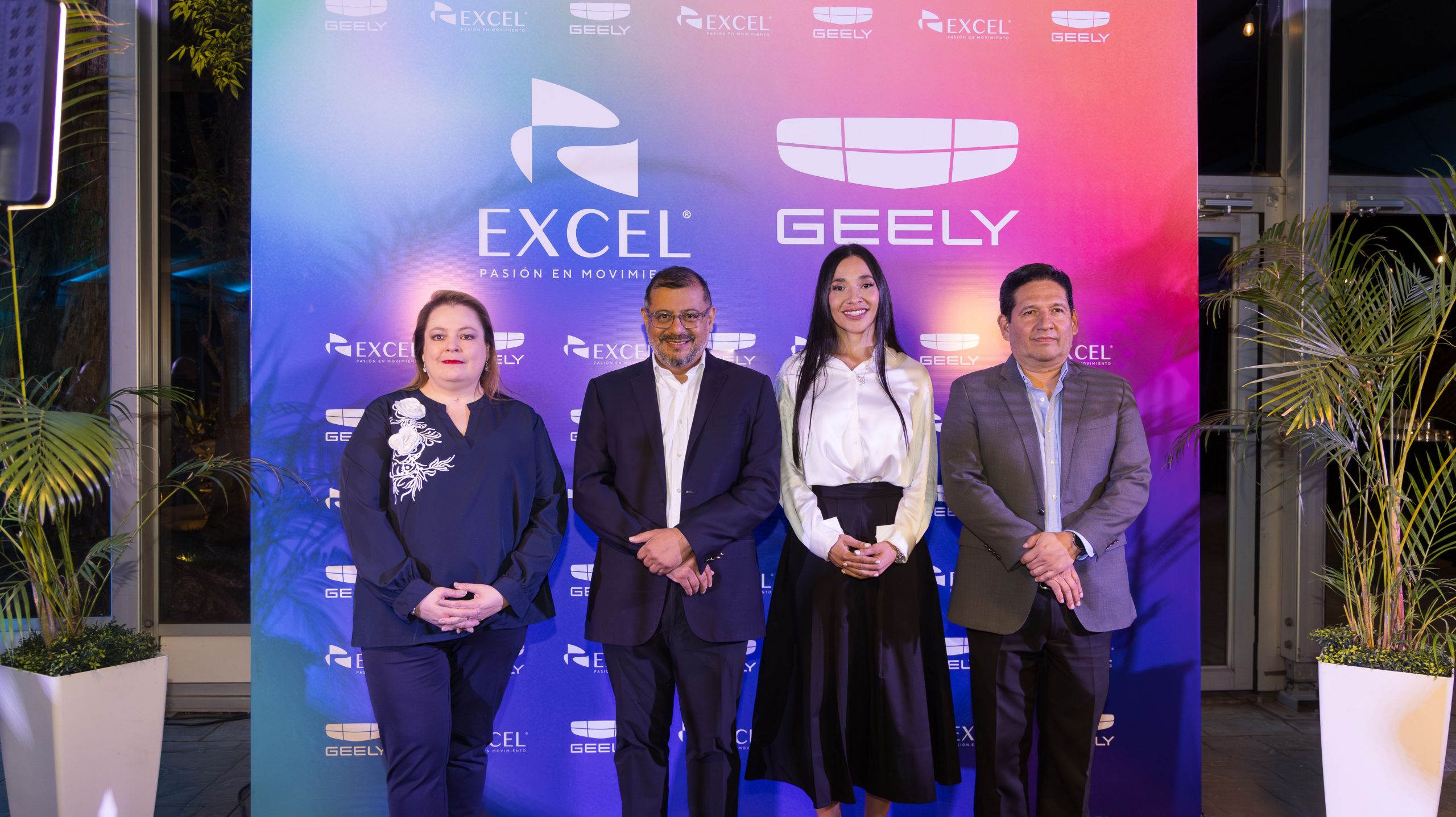 Excel lanza en Guatemala la marca Geely con un portafolio de SUVs respaldado por más de 25 años de trayectoria