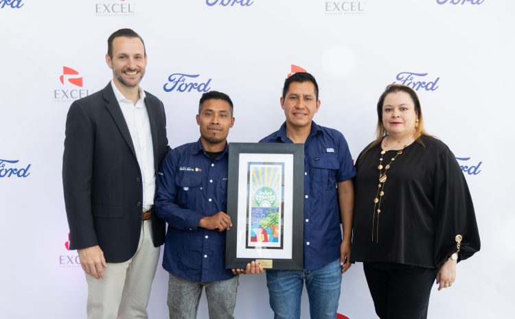  Ford reconoce proyecto de reforestación en las montañas mayas Tz’utujil como ganador de Donativos Ambientales 2025